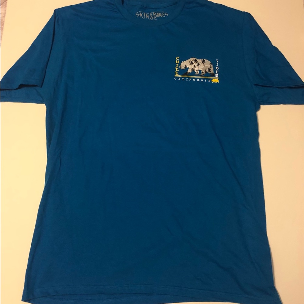 Skin and Bones Chill Vibes Cali TShirt. Size-L